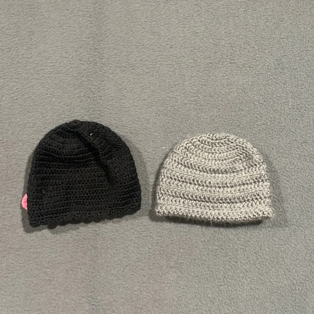 Laura Ashley Baby Girls Crochet Beanie Hat Set 2pk Black Bow Grey Flower‎ 0-6M